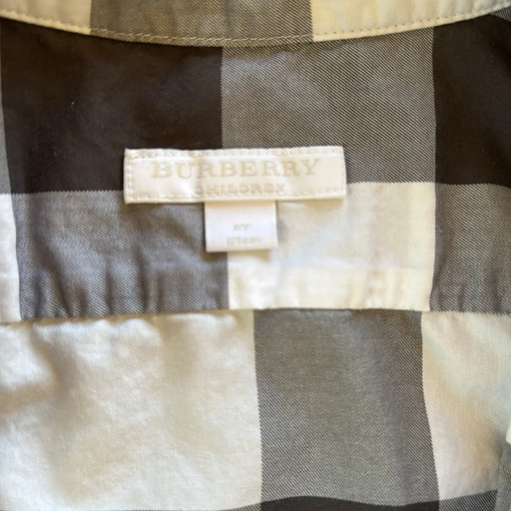 Burberry Short Sleeve Button down - Picture 2 of 5